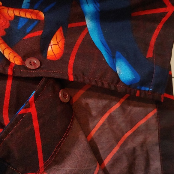 Vintage 2003 Marvel Spiderman Hawaiian Shirt - Picture 6 of 6